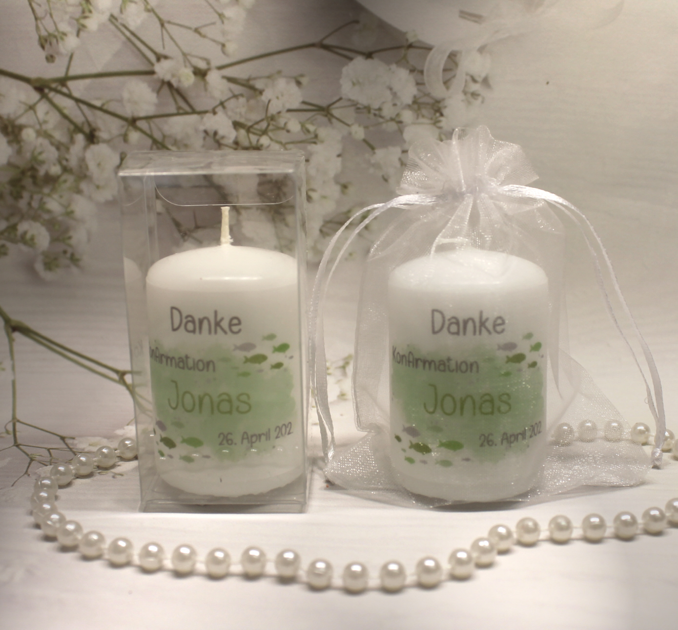 Gastgeschenk Kerze "Fisch grün" wahlweise im Organzasäckchen oder in der Geschenkschachtel Design K30