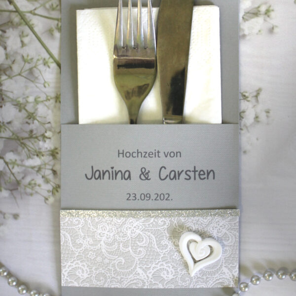 Bestecktasche zur Hochzeit mit edler Herzprägung personalisiert Design 424