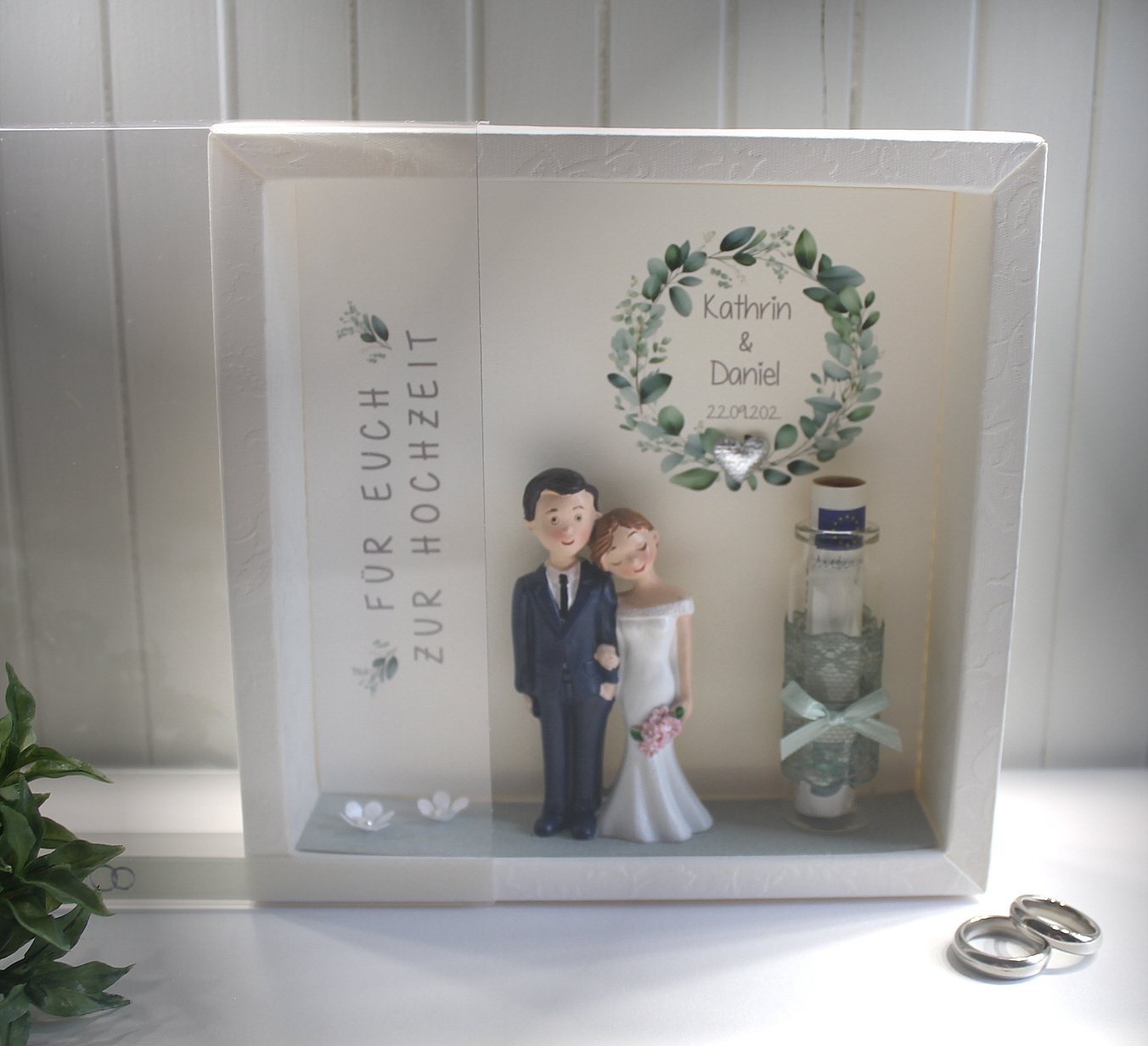 Geschenkschachtel als Rahmen zur "Hochzeit" Eukalyptus mit transparentem Schiebedeckel, hochwertige Qualität, personalisiert, Design 8003 – Bild 3