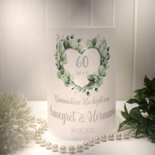 Lichthülle, Windlicht Pergament zur diamantenen Hochzeit "Eukalyptusherz" mit Silberglitter Design DI03 WL