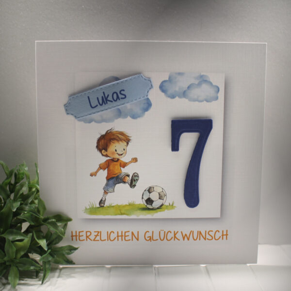 Glückwunschkarte zum Geburtstag Junge, Fußballer mit Personalisierung und auf Wunsch als Geldgeschenk Design 146
