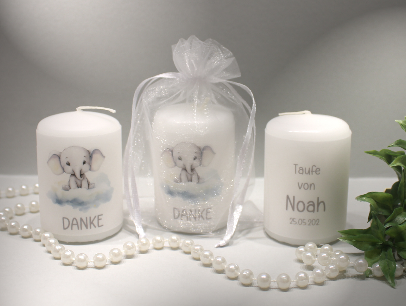 Gastgeschenk Kerze zur Taufe "kleiner Elefant" im Organzasäckchen, zum kleinen Preis! Design TA10