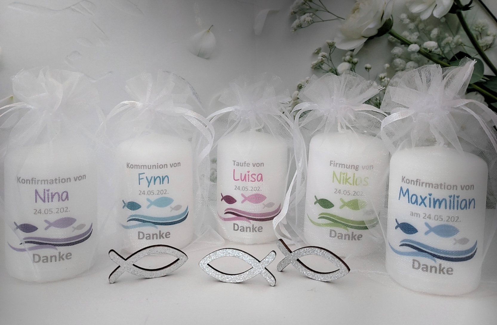 Gastgeschenk Kerze "Welle mit Fisch" wahlweise im Organzasäcken oder in der Geschenkschachtel Design 212