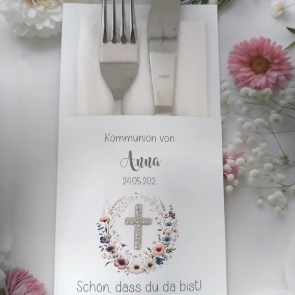 Bestecktasche zur Konfirmation, Kommunion, Firmung oder Taufe "Blütenkranz mit Kreuz" Design K31