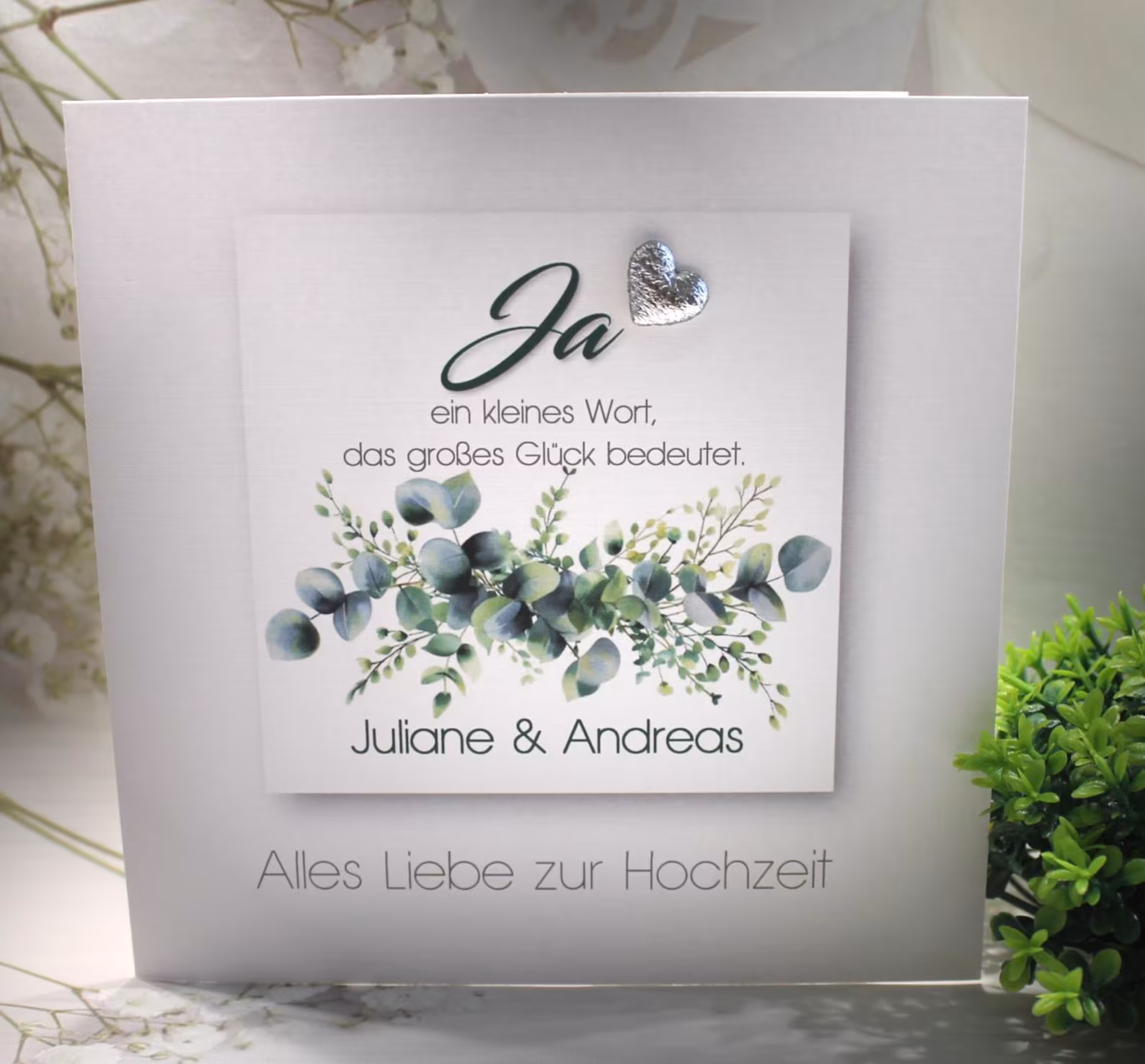 Hochzeitskarte mit Eukalyptus & „Ja“ – personalisierbar Design 121 silber