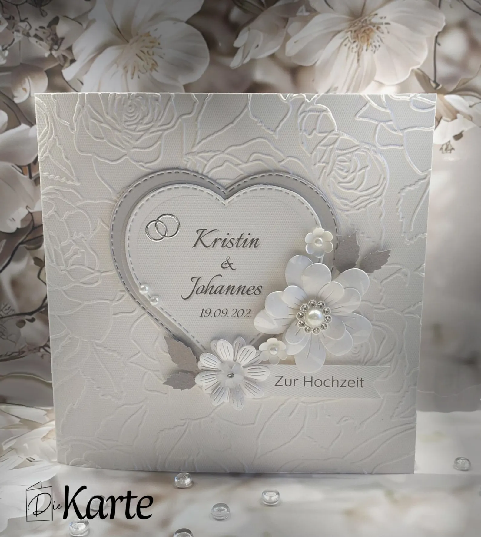 Glückwunschkarte zur Hochzeit "Die Karte Exclusiv" mit handgemachten Blüten, Design 169